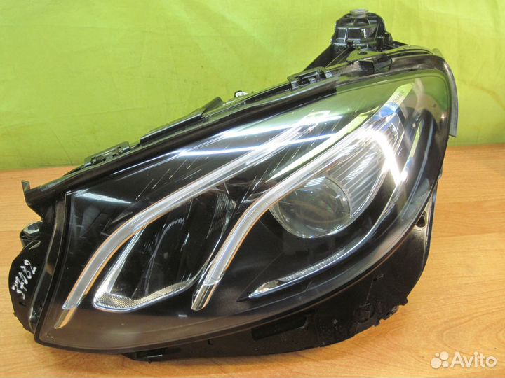 Фара Mercedes Х156 Мерседес Х156 гла арт 37085