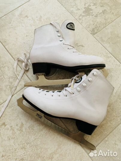 Коньки фигурные 40 размер