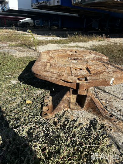 Седло на тягач