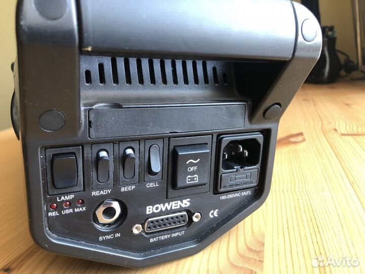 Студийный Импульсный свет Bowens Gemini GM500R