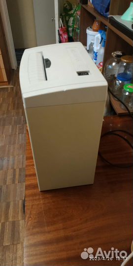 Уничтожитель бумаги шредер HSM