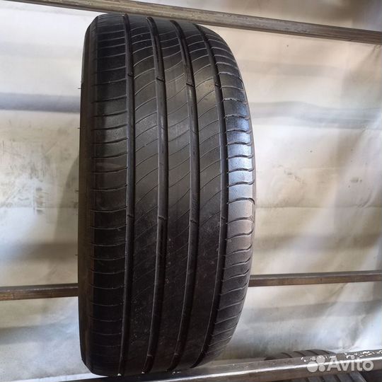 Michelin Primacy 4 235/50 R19