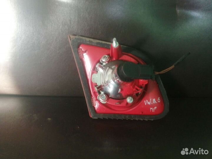 Фонарь правый внутренний Volkswagen Passat B6