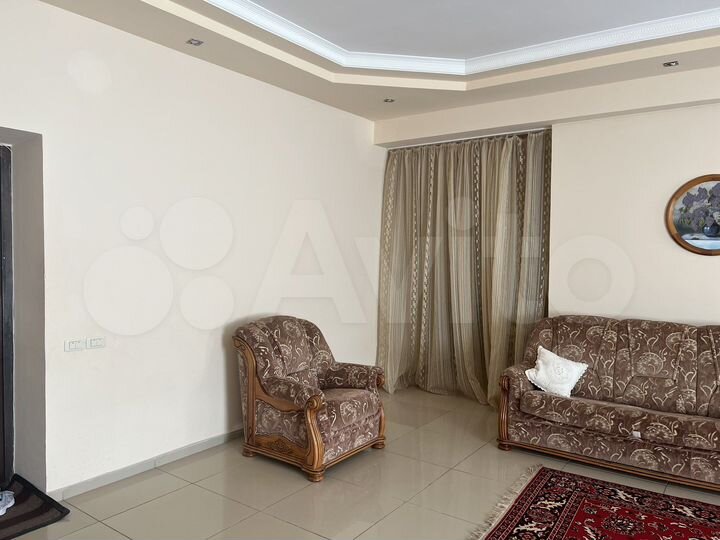 1-к. квартира, 60 м², 1/9 эт.