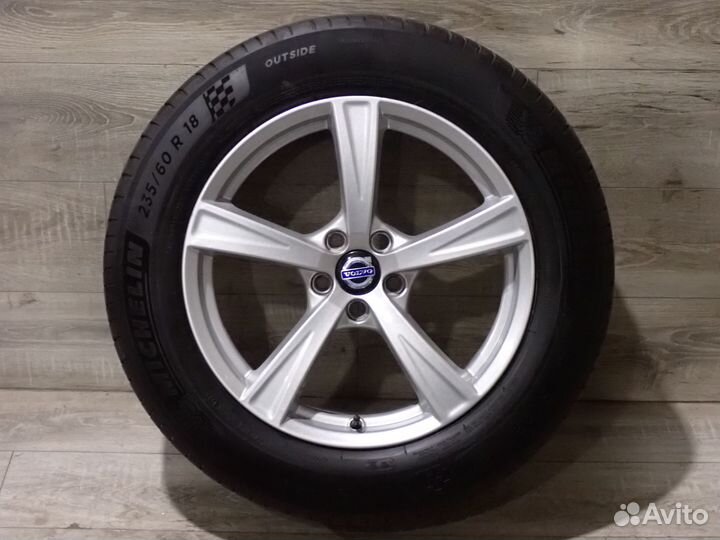 Комплект оригинальных колес Volvo XC90 R18 лето