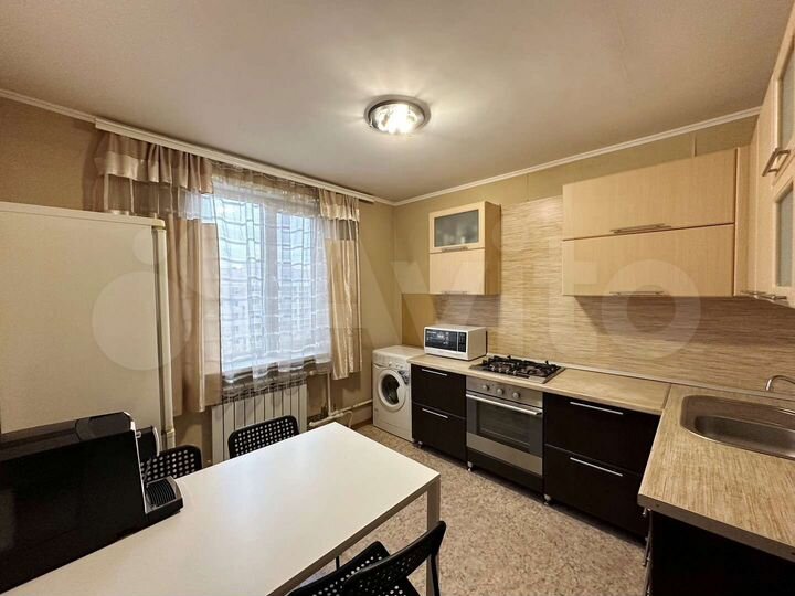2-к. квартира, 54 м², 10/10 эт.