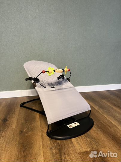 Шезлонг для новорожденных