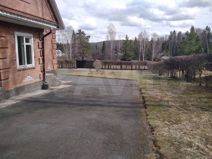 Коттедж 240 м² на участке 22,3 сот.