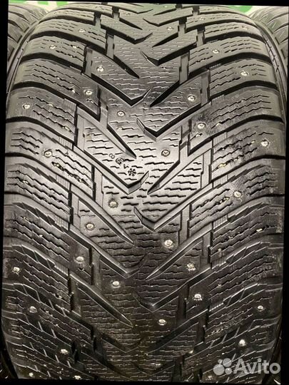 Nokian Tyres Hakkapeliitta 8 SUV 295/35 R21