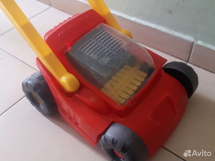 Машинка-каталка