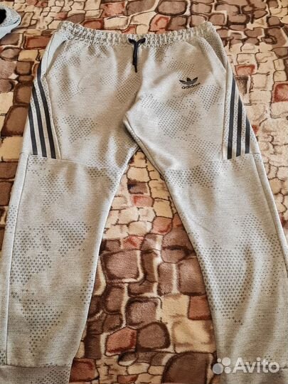 Спортивный костюм на подростка