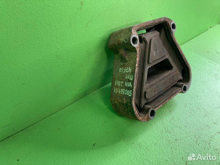 Подушка двигателя iveco stralis