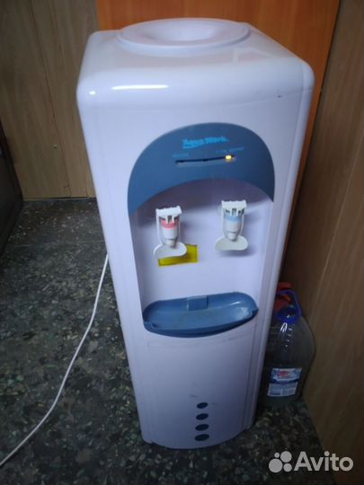 Кулер для воды напольный бу Aqua Work