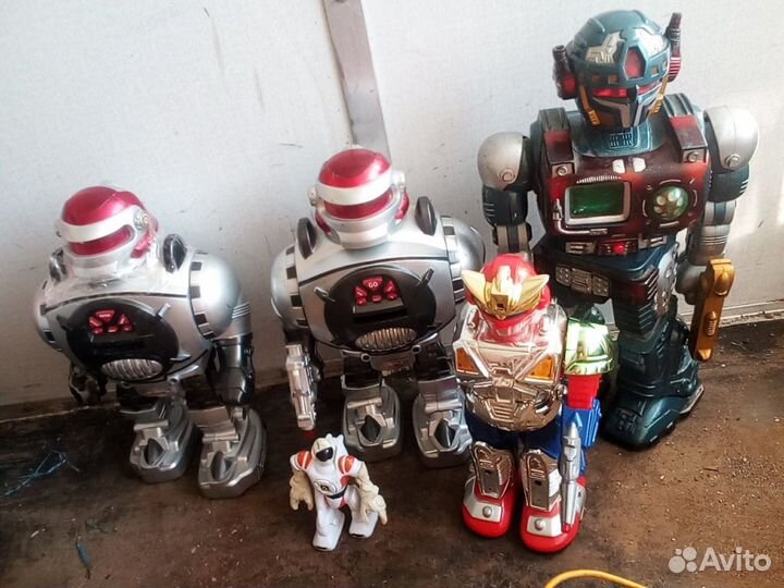 Роботы аккумуляторные, 5 штук