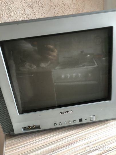 Телевизор samsung