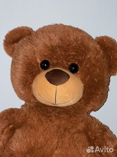 Большой плюшевый мишка