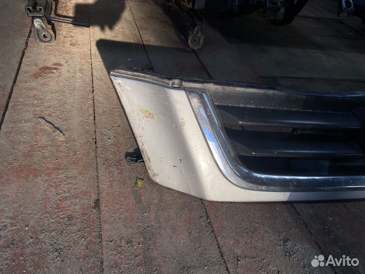 Решётка радиатора honda cr-v