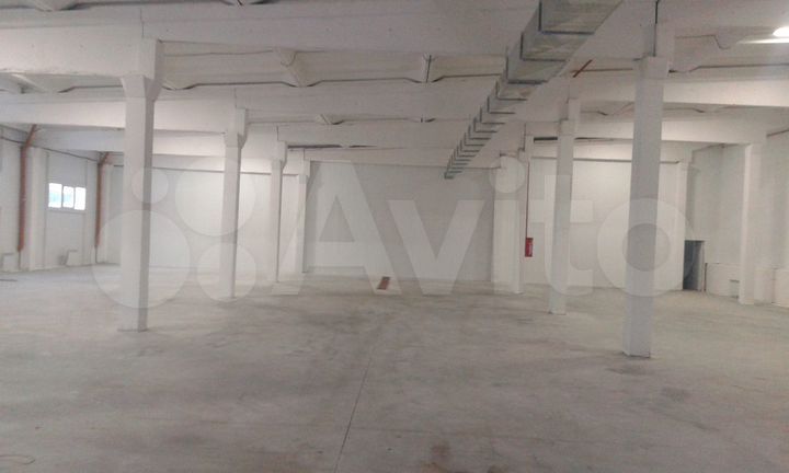 Склад, 610 м²