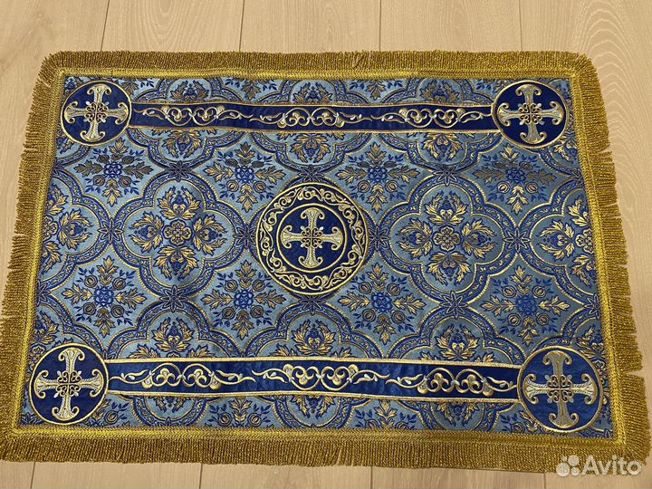 Покровцы и Воздух голубые с вышивкой