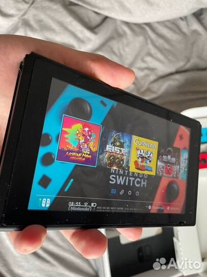 Nintendo Switch Прошитая + 390 игр
