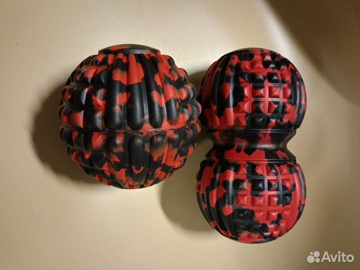 Массажный ролик с шаром для йоги