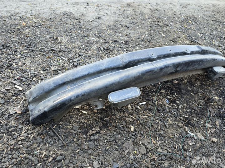 Усилитель переднего бампера Volkswagen Sharan 1