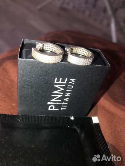 Серебряные серьги с фианитами