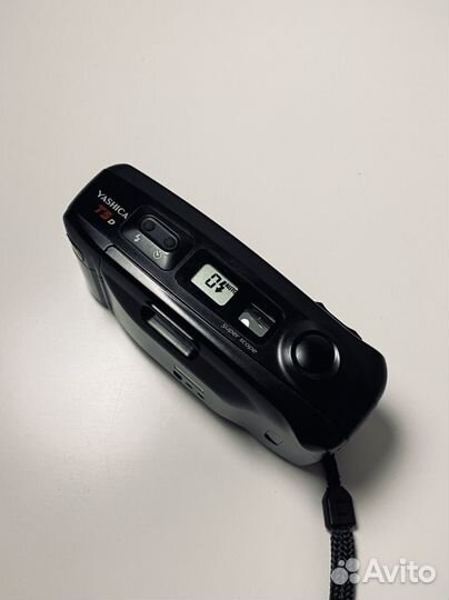 Плёночный фотоаппарат Yashica t5d carl zeiss