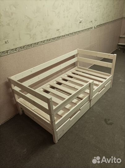 Кровать детская тахта с бортиком