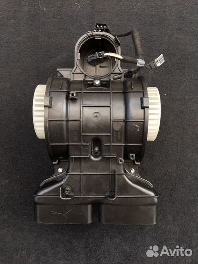 Вентилятор задней части салона Bmw X5 E70