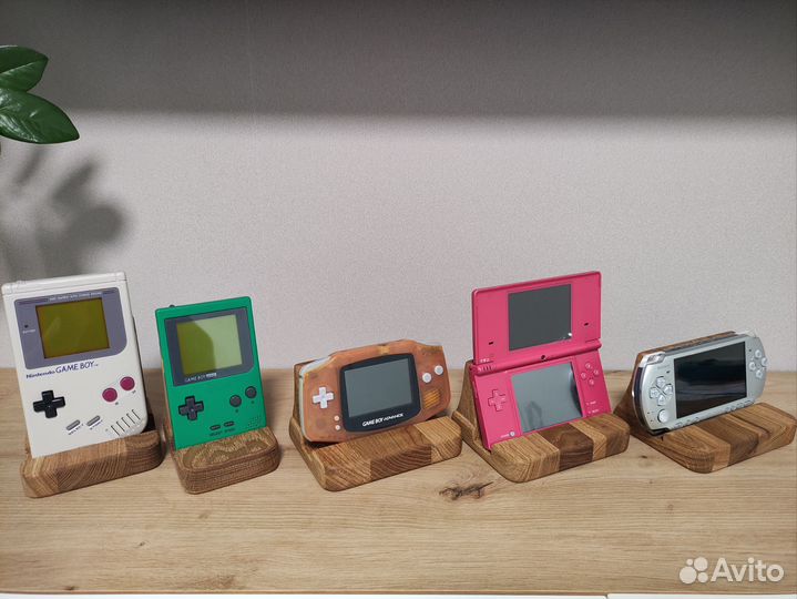 Подставки под портативные консоли из дуба