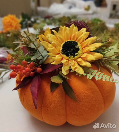 Тыква декоративная для украшения интерьера