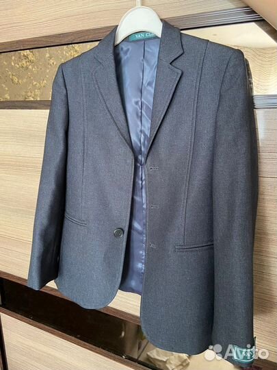 Костюм школьный