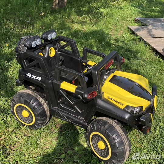 Детский электромобиль бу