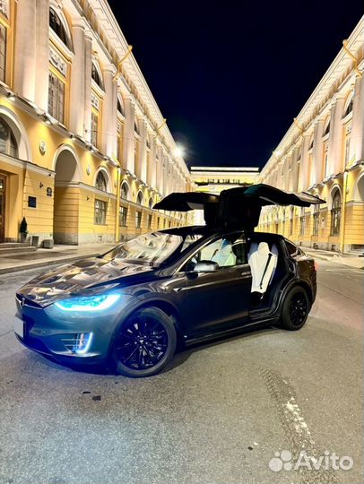 Tesla Model X 329 л.с. AT, 2018, 284 000 км