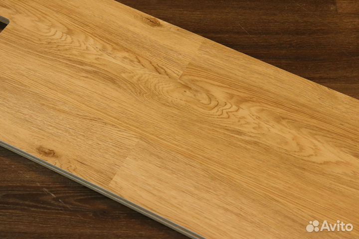 Кварцвиниловая плитка дуб клеевая