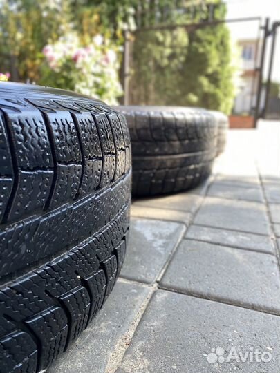 Michelin X Radial 235/60 R18