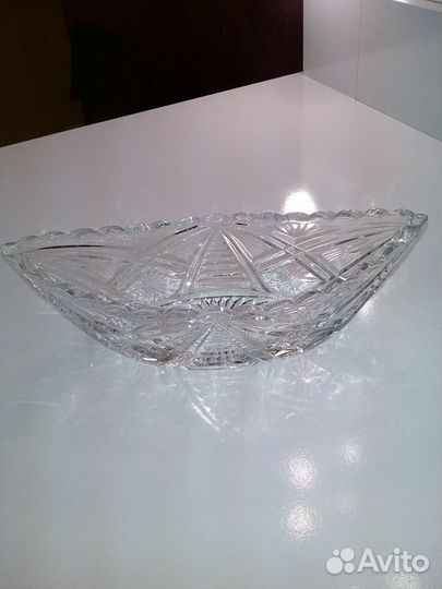 Хрустальная ваза