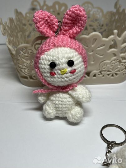 Hello kitty брелок зайчик