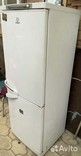 Холодильник