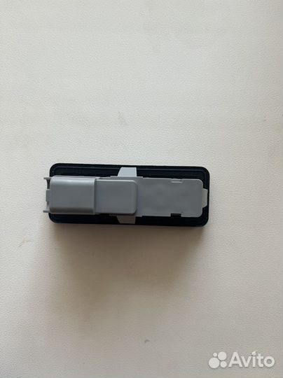 Кнопка открывания багажника Лада Веста