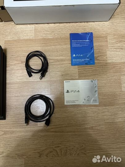 Sony playstation 4 PS4+игры+ 2 джойстика Идеальная
