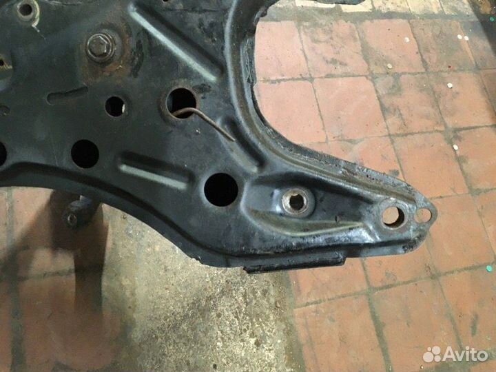 Балка подвески передняя Honda Civic Ferio D15B