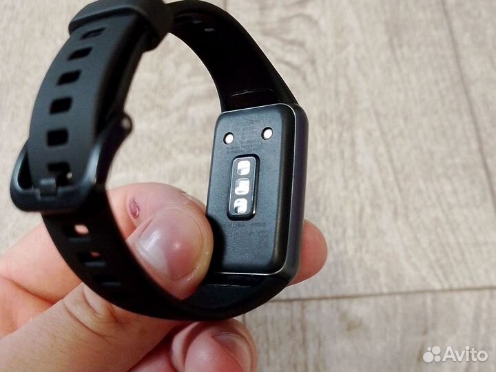 Смарт часы huawei band 6