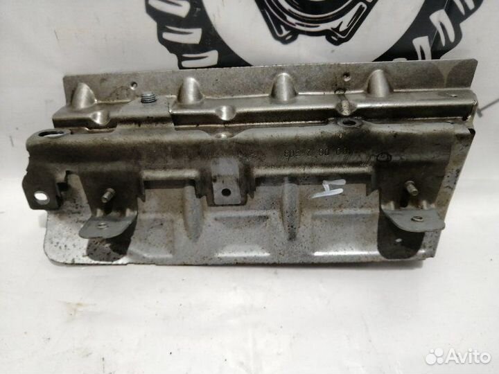 Кожух Volkswagen Tiguan 2008-2011 5N