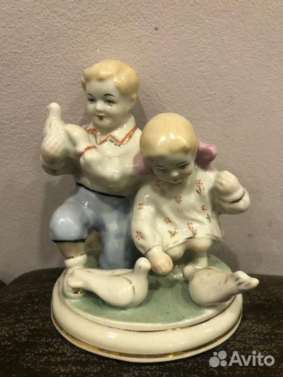Фарфоровые статуэтки