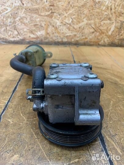 Насос гидроусилителя руля Ford Focus 2 shda 2008