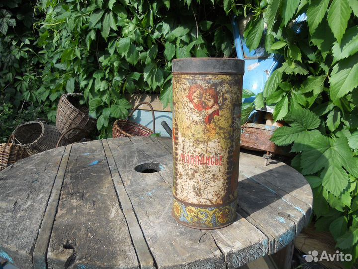 Жестяная банка монпансье Жанъ без авито-доставки