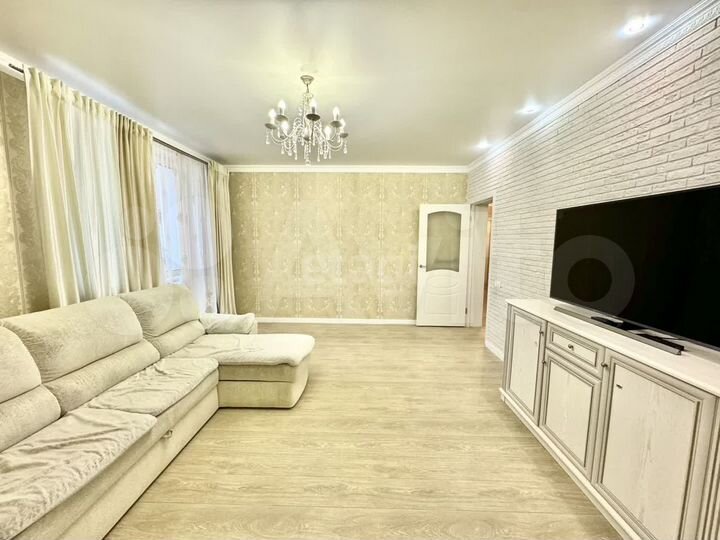 3-к. квартира, 80 м², 15/20 эт.