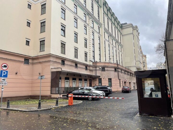 Машиноместо, 14 м²